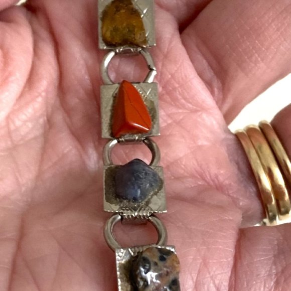 Sweet vintage bracelet with semiprecious stones - Picture 3 of 4